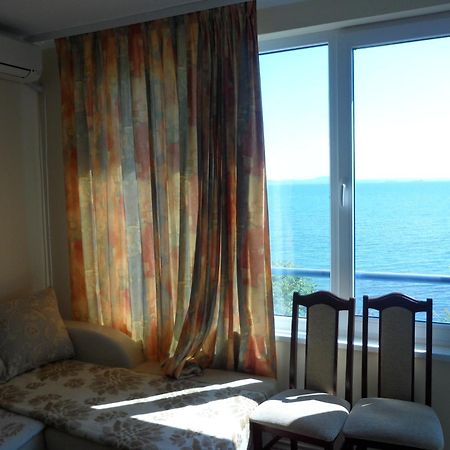 Blue Bay Palace Apart Complex Pomorie Exterior photo