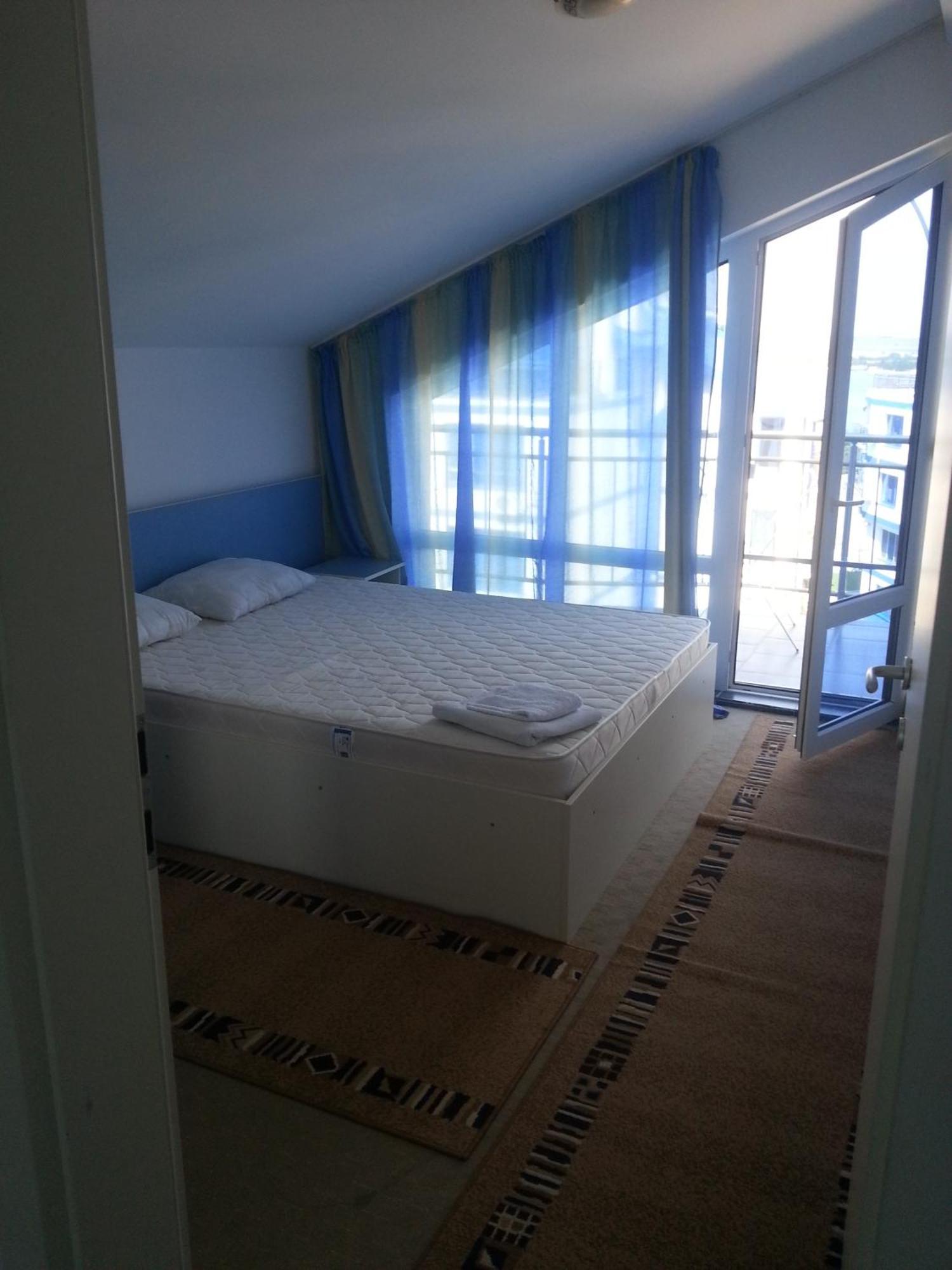 Blue Bay Palace Apart Complex Pomorie Room photo