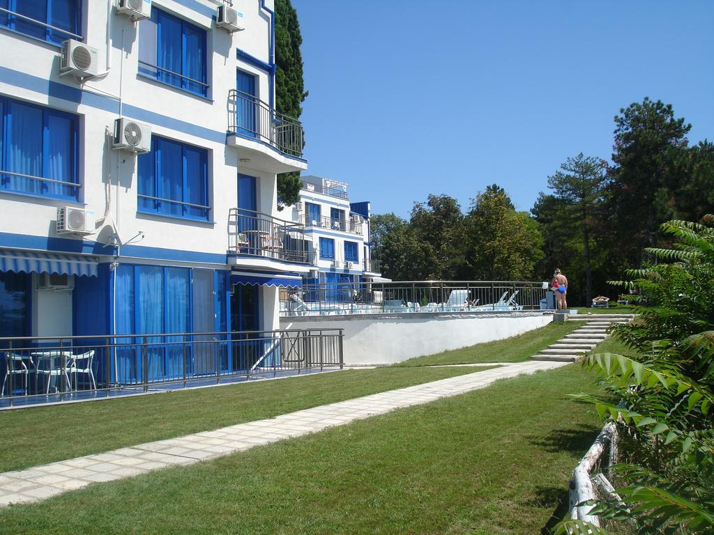 Blue Bay Palace Apart Complex Pomorie Exterior photo