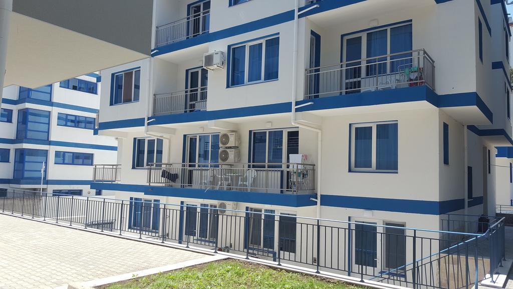 Blue Bay Palace Apart Complex Pomorie Exterior photo
