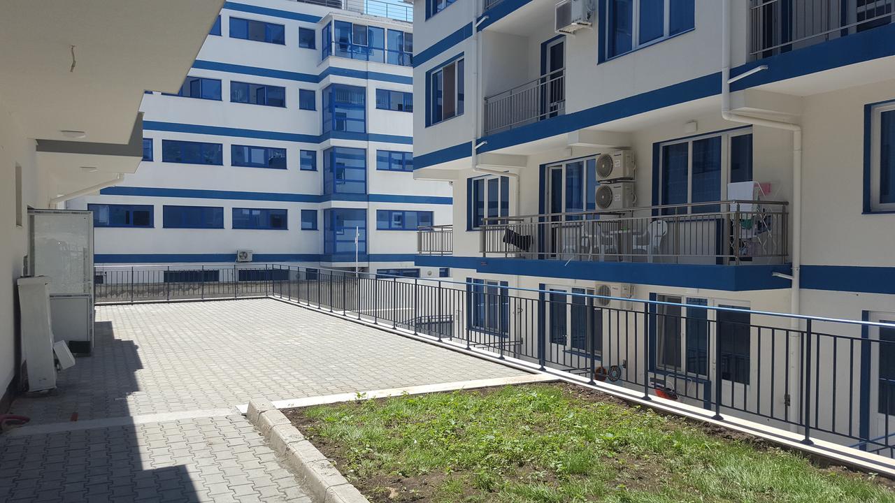 Blue Bay Palace Apart Complex Pomorie Exterior photo
